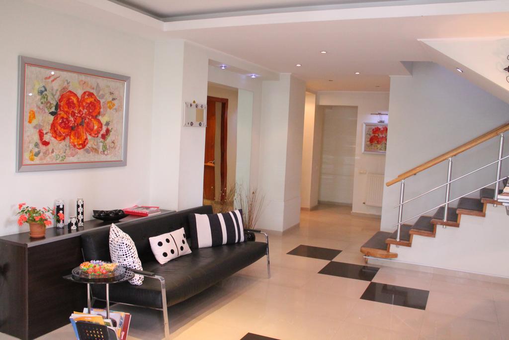 Apartment Vake Тбилиси Экстерьер фото